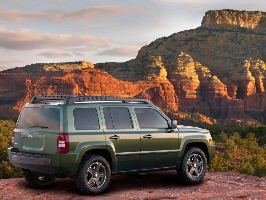  Jeep Patriot Concept 2005 года  (фото 10 из 16)
